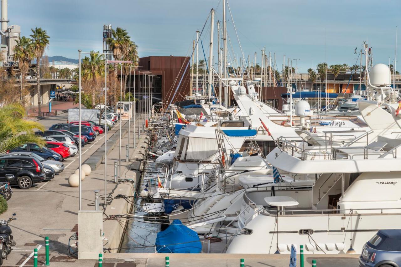 Boat Hotel Barcelona Сант Адриа де Бесос Екстериор снимка