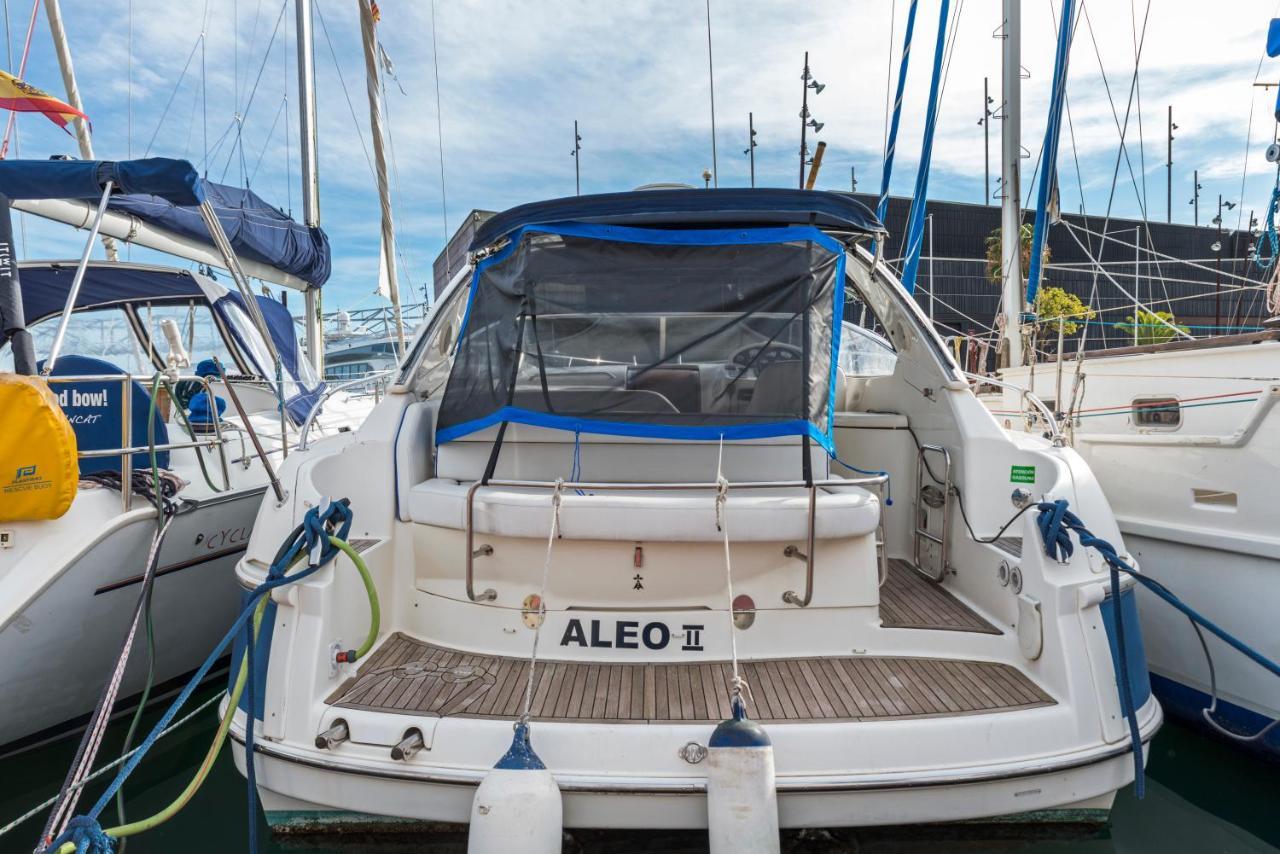 Boat Hotel Barcelona Сант Адриа де Бесос Екстериор снимка
