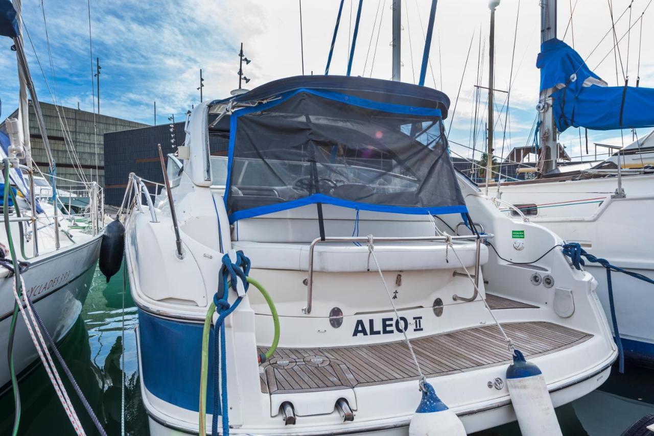 Boat Hotel Barcelona Сант Адриа де Бесос Екстериор снимка