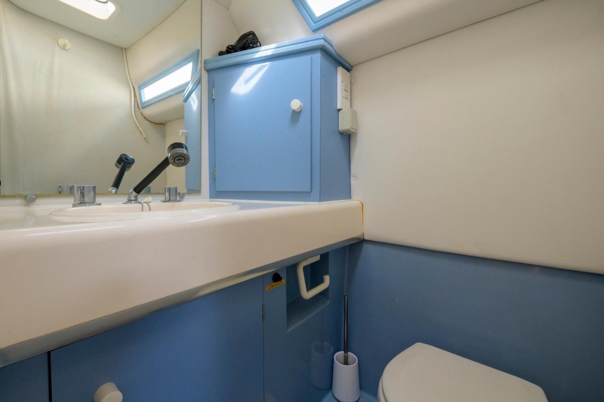 Boat Hotel Barcelona Сант Адриа де Бесос Стая снимка