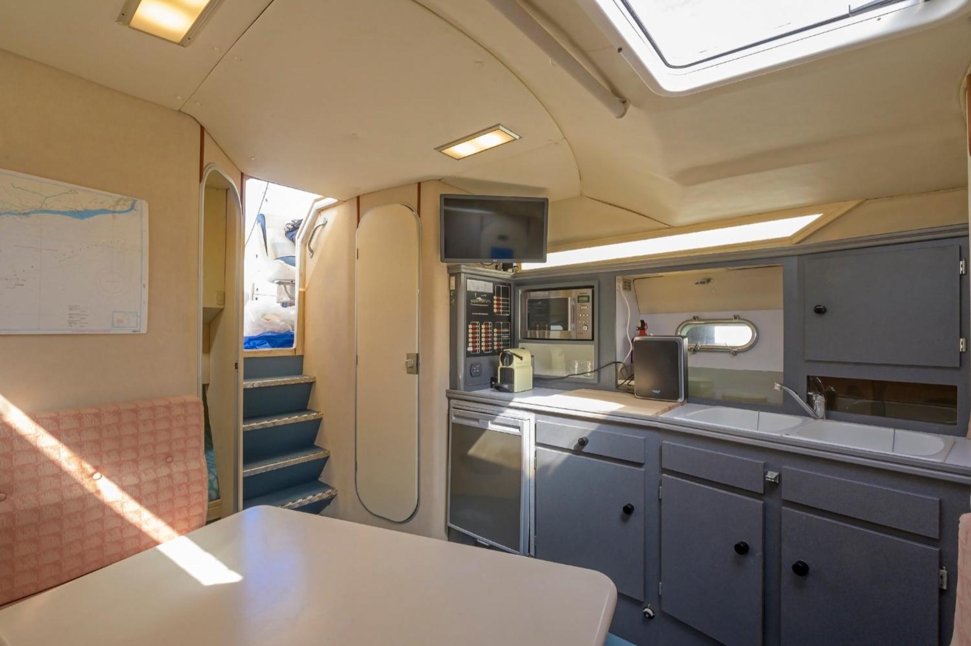 Boat Hotel Barcelona Сант Адриа де Бесос Стая снимка