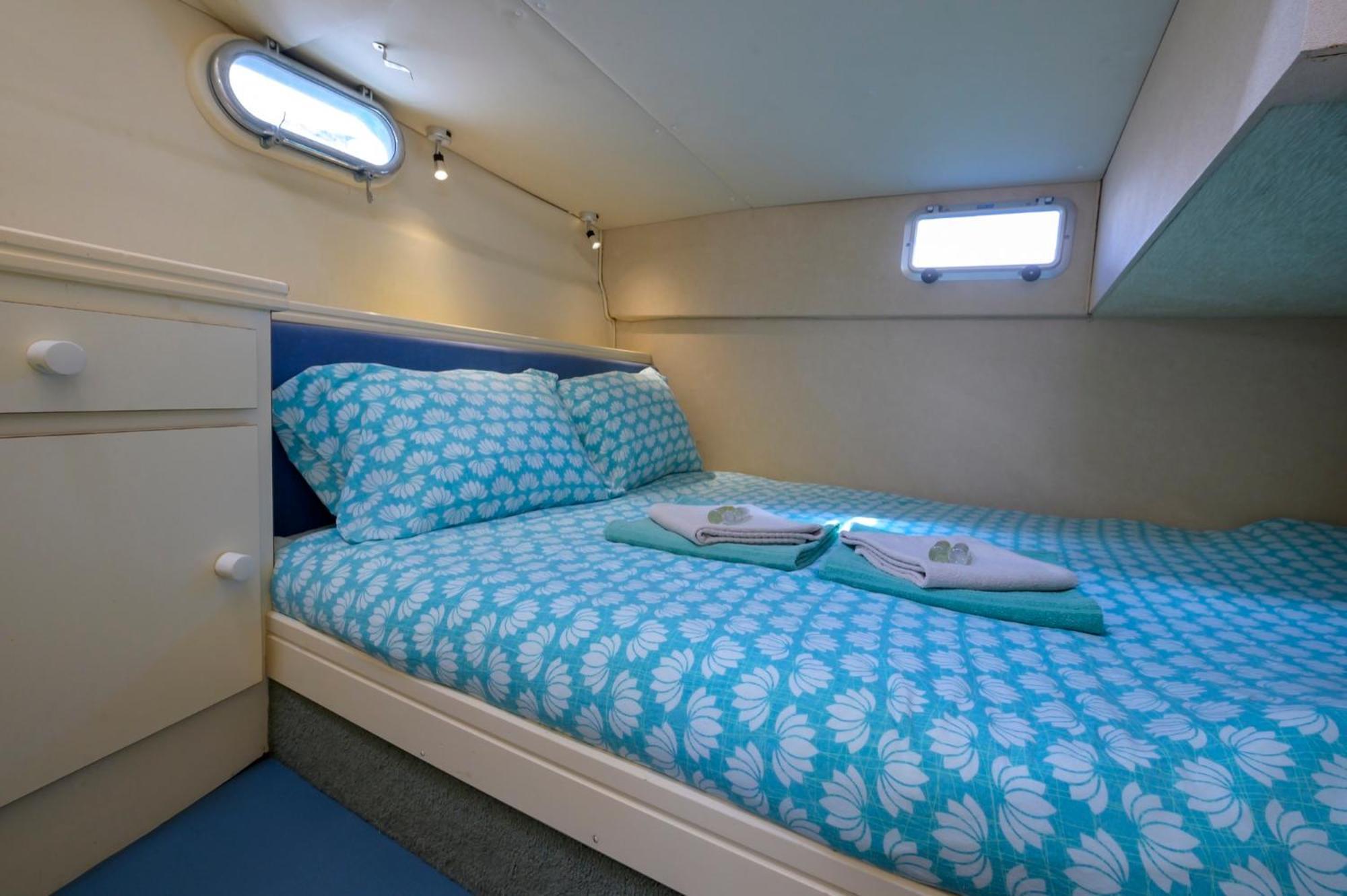 Boat Hotel Barcelona Сант Адриа де Бесос Стая снимка
