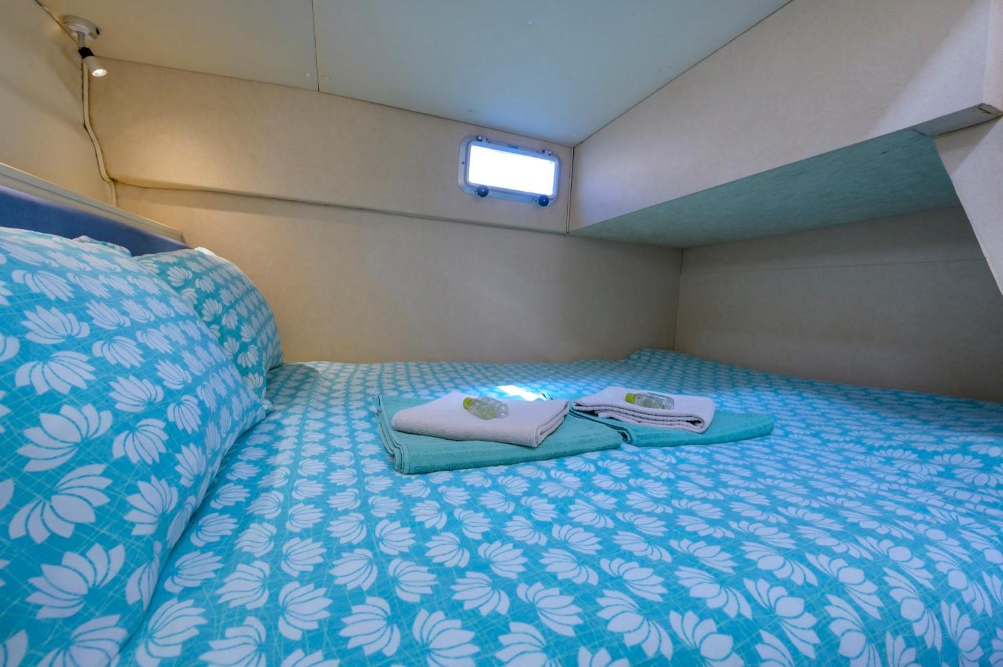 Boat Hotel Barcelona Сант Адриа де Бесос Стая снимка
